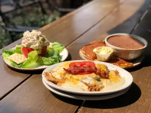 Mammy's Kitchen & Bar