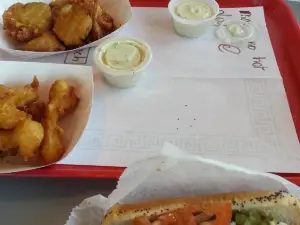 Pat's Chicago Dogs