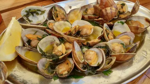 Petisqueira Nana in Almada