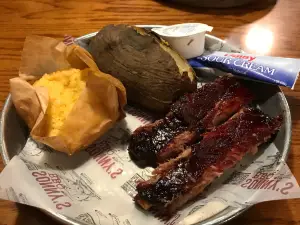 Sonny's BBQ