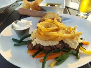 The Oar Steak & Seafood Grille