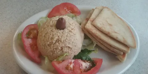 Yianni's Gyros Place