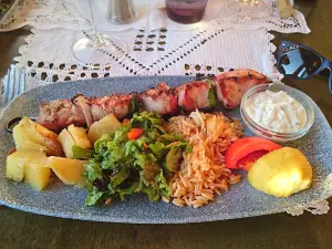 Raeti Taverna Restaurant