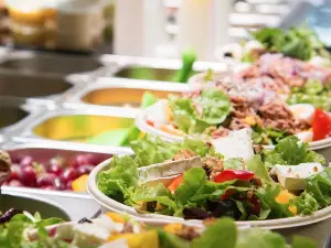 dean&david | Bowls, Salate, Curries & Snacks in Zug