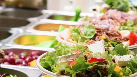 dean&david | Bowls, Salate, Curries & Snacks in Zug in ツーク