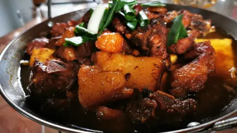 小桂林土菜馆 in Yi County
