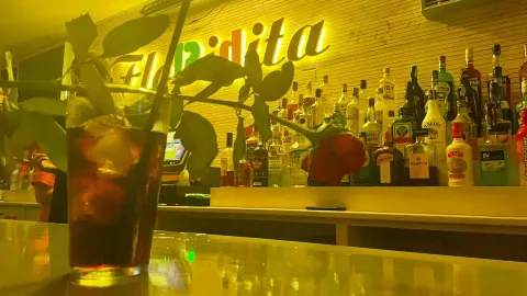 Floridita Cocktail Pub in 特烏拉達