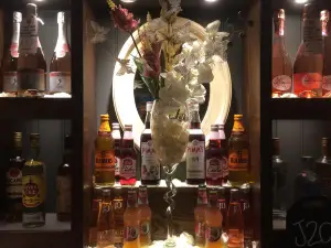 Justinlees Inn