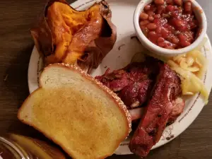 Country's Barbecue