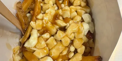 Smoke's Poutinerie Albert