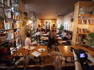 Ola Healthy Cafe