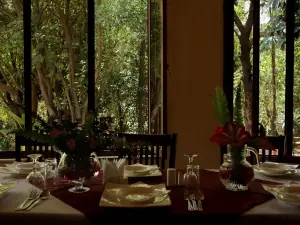 Abay Minch Lodge Restaurant