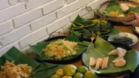 Mandalay The window cafe Restaurant in マンダレイ