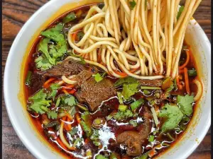 周记面馆(团结街店)