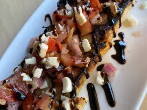 West on Warren Gallery + Grill