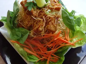Thai Cafe & Noodle Treats