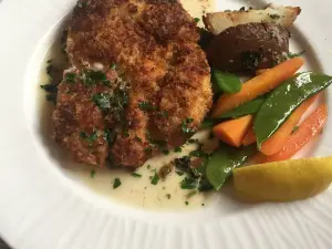 Casa Arturo Bistro