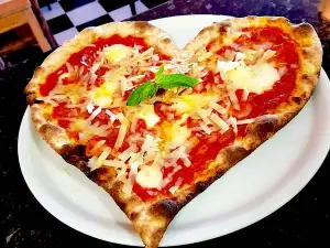 Caesar's Pizza