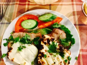 Lichnari Traditional Charcoal Grill Taverna ! Όλα στα κάρβουνα!