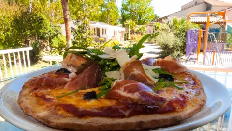 L'Etoile Restaurant in Serignan