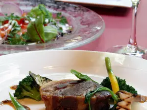 Meri Mello Restaurant