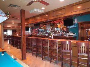 Emerald Point Lakeside Restaurant and Pub