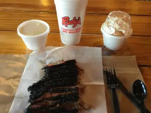 Rudy's "Country Store" and Bar-B-Q