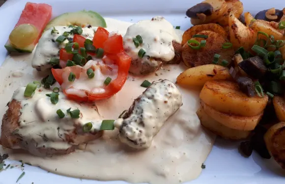 Mayer's Restaurant & Cafe