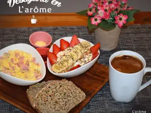 L'Arôme Cafe Lounge