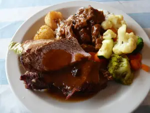 Dragon's Restaurant & Pub