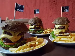 LA URSA Hamburgueria Artesanal