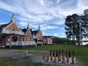 Bj rkuddens hotell & restaurang