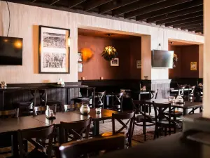 DwaMosty-Arena Pub