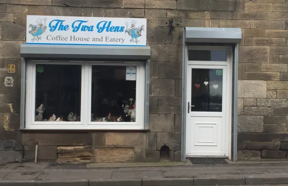 Twa Hens