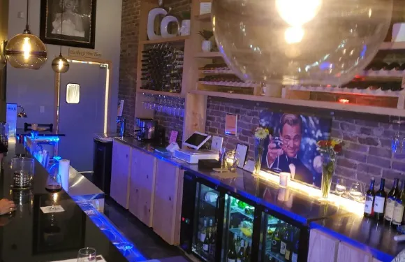 Splash Wine Bar