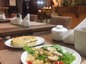 Granola Cafe