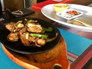 Mangoz Restaurant and Bar