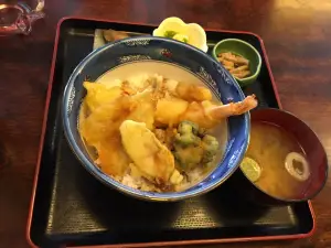 Hottoshite Zawa Shiojiri station