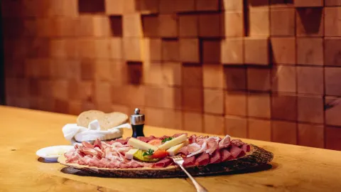 Restaurant & Bar Spescha in グラウビュンデン州