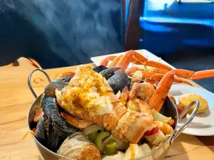Fat Tuna Grill & Oyster House