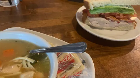 Tack Room Tavern in 인디오