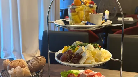 LIST Café • Bar • Bistro in สตุตการ์ต
