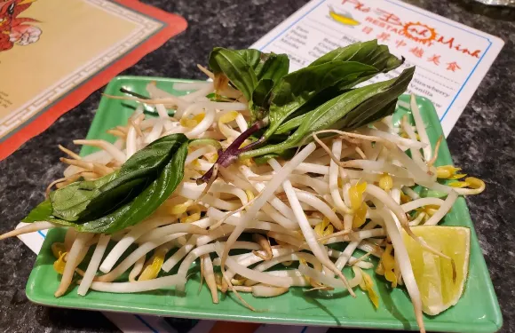 Pho Binh Minh Restaurant