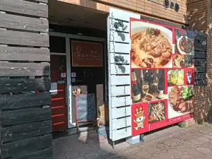 Corale Dining