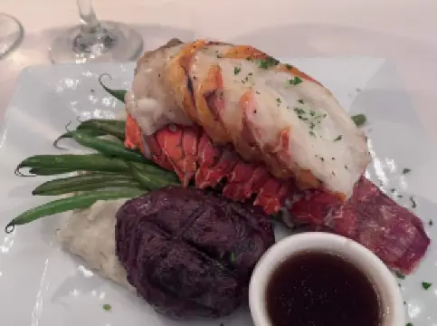 Ashley's Signature Restaurant