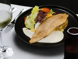 Solo's Bistro Restaurant