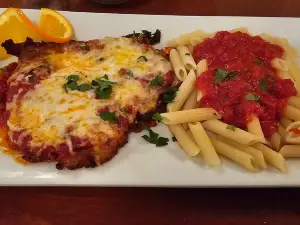 Mamma Ventura’s Restaurant & Lounge