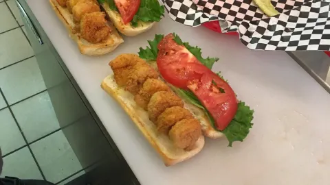 Mama Easley's in Corolla