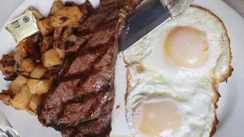 Mylos Grill in Маклин