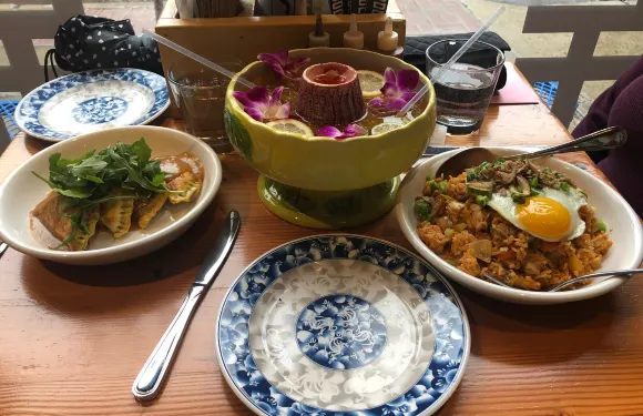 Mecha Noodle Bar